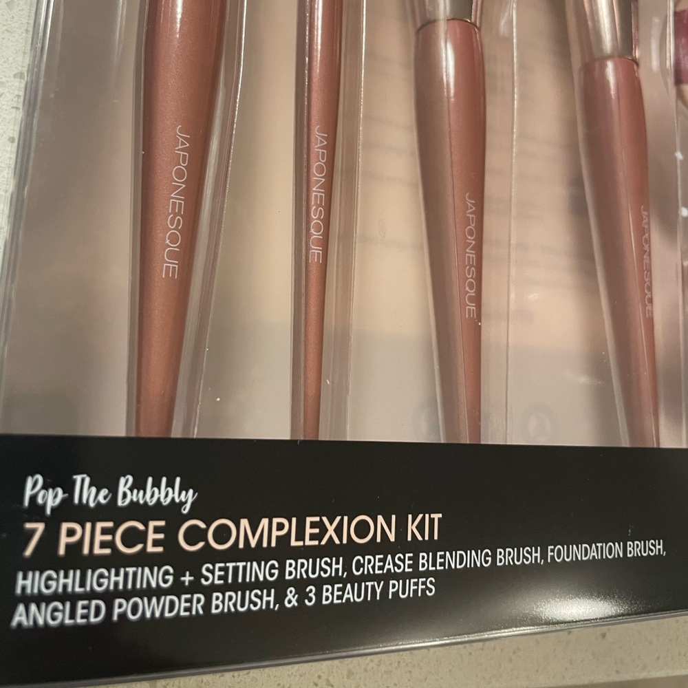7 Piece Complexion Kit - JAPONESQUE - Rose Gold. NIB - Picture 3 of 7